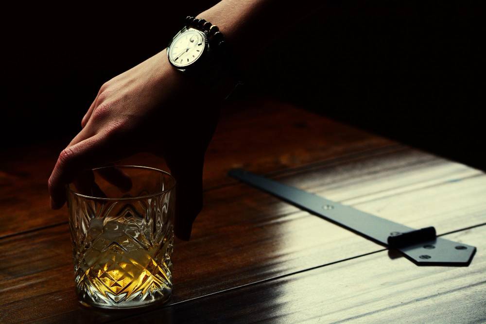 Przepicie wszywki alkoholowej: rola terapeuty